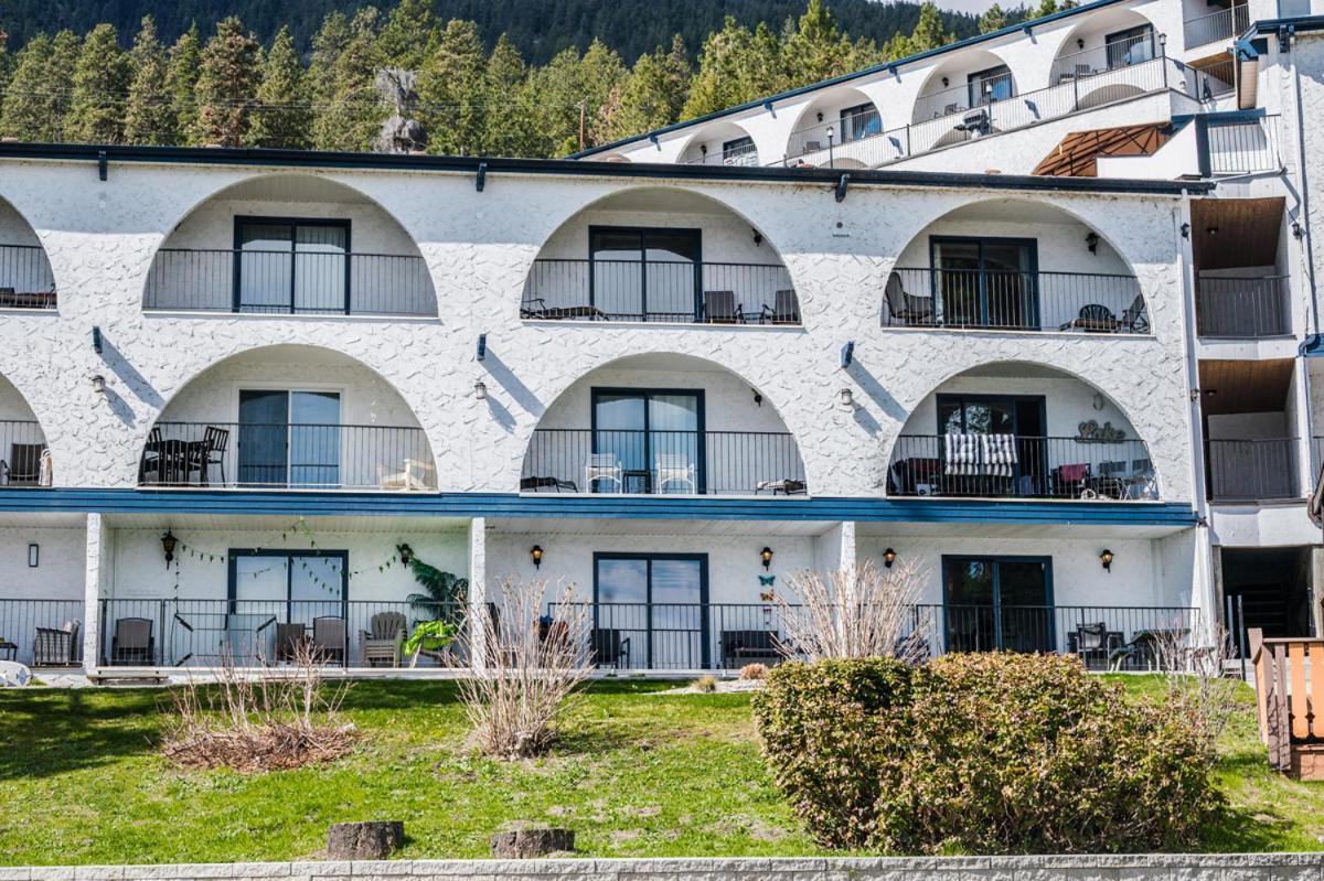 Cozystay Signature Lake Okanagan Resort Kelowna Exterior foto